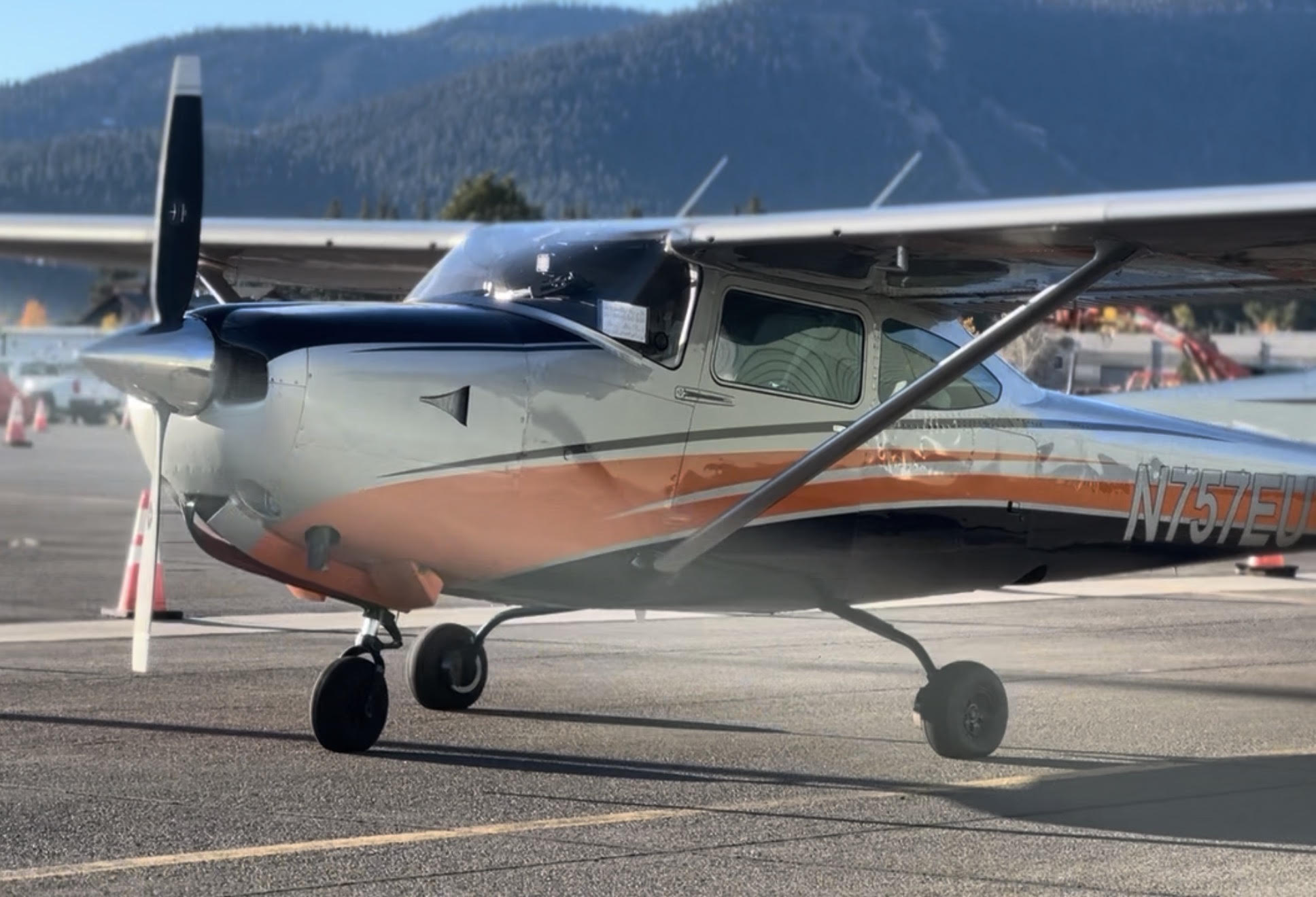 Cessna 182 RG High Performance Aircraft